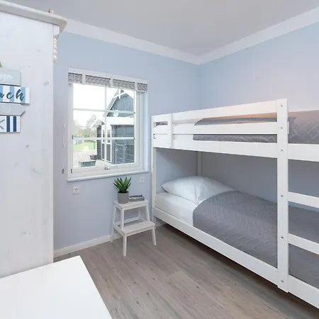 Ahoi Lee Holiday home *