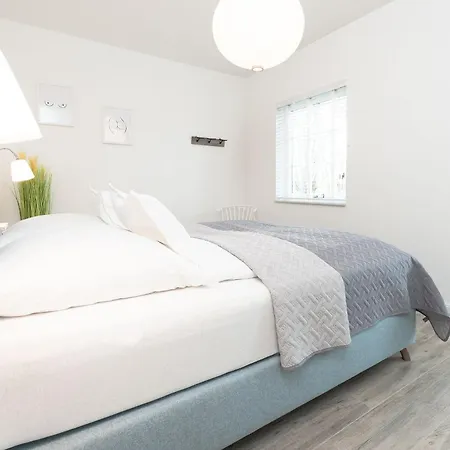 Ahoi Lee Holiday home *